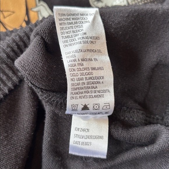 Nightmare Before Christmas Hoodie Sleepshirt with Socks - Picture 14 of 16